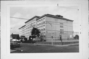 2816 W CLARKE ST, a Neoclassical/Beaux Arts school – elem/middle/jr high/high, built in Milwaukee, Wisconsin in 1901.
