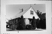 2832 S CLEMENT AVE 2832 S CLEMENT AVE, a Front Gabled house, built in Milwaukee, Wisconsin in 1947.