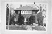 3012-3014 N DOWNER AVE, a Prairie School duplex/two-flat, built in Milwaukee, Wisconsin in 1925.
