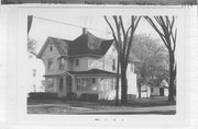 1921 MADISON ST, a Queen Anne house, built in Madison, Wisconsin in 1895.