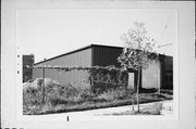 131 W FLORIDA ST, a Astylistic Utilitarian Building garage, built in Milwaukee, Wisconsin in .