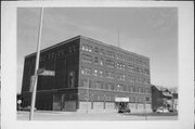 1862 W FOND DU LAC AVE, a Twentieth Century Commercial large retail building, built in Milwaukee, Wisconsin in 1916.