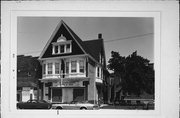 1924-1926 W FOND DU LAC AVE, a Queen Anne retail building, built in Milwaukee, Wisconsin in 1905.