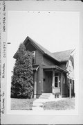1454-54A N FRANKLIN, a Gabled Ell duplex, built in Milwaukee, Wisconsin in 1924.