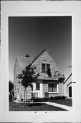 2751 S FULTON ST, a Side Gabled house, built in Milwaukee, Wisconsin in 1940.