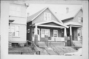 225 E GARFIELD AVE 225 E GARFIELD AVE, a Front Gabled house, built in Milwaukee, Wisconsin in 1904.