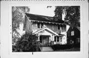 2818 N GRANT BLVD, a Craftsman house, built in Milwaukee, Wisconsin in 1918.