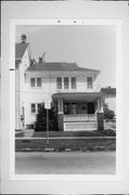 1908-10 E GREENWICH, a Side Gabled duplex, built in Milwaukee, Wisconsin in 1925.