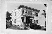 3035 S HANSON AVE, a Astylistic Utilitarian Building duplex, built in Milwaukee, Wisconsin in 1924.