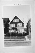 2422 W HIGHLAND AVE, a Front Gabled house, built in Milwaukee, Wisconsin in 1906.