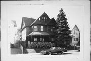 2363 N HOLTON ST, a Queen Anne house, built in Milwaukee, Wisconsin in 1891.