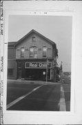 2301-03 S HOWELL AVE (A.K.A 353-55 E LINCOLN AVE) 2301-03 S HOWELL AVE (A.K.A 353-55 E LINCOLN AVE), a Front Gabled restaurant/supper club, built in Milwaukee, Wisconsin in 1907.