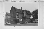 2378 S HOWELL AVE, a Queen Anne tavern/bar, built in Milwaukee, Wisconsin in 1888.