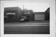 2225 N HUMBOLDT AVE, a Astylistic Utilitarian Building garage (residential), built in Milwaukee, Wisconsin in 1920.