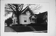 3207 S INDIANA AVE 3207 S INDIANA AVE, a Front Gabled house, built in Milwaukee, Wisconsin in 1916.