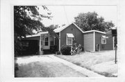 114 HILLSIDE ST, a Gabled Ell house, built in Stoughton, Wisconsin in .
