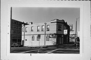 703 W JUNEAU AVE, a Other Vernacular tavern/bar, built in Milwaukee, Wisconsin in 1916.