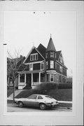 3041 W JUNEAU AVE, a Queen Anne house, built in Milwaukee, Wisconsin in 1897.