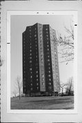 1300 E KANE, a Contemporary apartment/condominium, built in Milwaukee, Wisconsin in 1964.