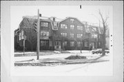 2125-2129 E KENWOOD BLVD, a Craftsman apartment/condominium, built in Milwaukee, Wisconsin in 1919.