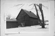 3035 W KILBOURN AVE, a Queen Anne carriage house, built in Milwaukee, Wisconsin in .