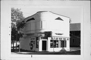 2366 S KINNICKINNIC AVE, a Queen Anne retail building, built in Milwaukee, Wisconsin in .