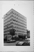 1029 E KNAPP ST, a Contemporary apartment/condominium, built in Milwaukee, Wisconsin in 1950.