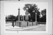 2000 BLK. N LAKE, a NA (unknown or not a building) monument, built in Milwaukee, Wisconsin in 1987.