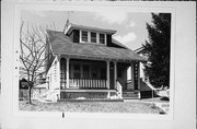2383 S LENOX ST, a Bungalow house, built in Milwaukee, Wisconsin in 1920.