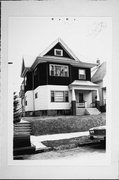 2806 S LENOX ST, a Front Gabled duplex, built in Milwaukee, Wisconsin in 1919.