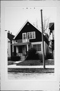 2919 S LENOX ST, a Front Gabled house, built in Milwaukee, Wisconsin in 1907.