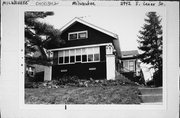 2942 S LENOX ST, a Craftsman house, built in Milwaukee, Wisconsin in 1919.