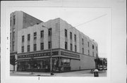 1000 W HISTORIC MITCHELL ST (AKA 1000-1006 W HISTORIC MITCHELL ST), a Art/Streamline Moderne large retail building, built in Milwaukee, Wisconsin in 1939.