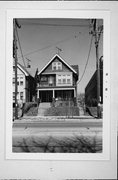 1704-06 W NATIONAL AVE, a Craftsman duplex, built in Milwaukee, Wisconsin in 1916.