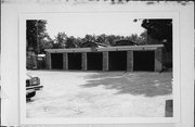 5000 W NATIONAL AVE (E OF MITCHELL, N OF RR T), a Astylistic Utilitarian Building garage, built in Milwaukee, Wisconsin in 1941.