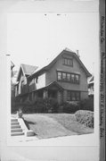 2317 E NEWBERRY BLVD 2317 E NEWBERRY BLVD, a Craftsman house, built in Milwaukee, Wisconsin in 1912.