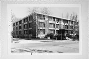 2332 N OAKLAND, a Contemporary apartment/condominium, built in Milwaukee, Wisconsin in 1965.