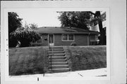 2409 E OKLAHOMA AVE, a Ranch house, built in Milwaukee, Wisconsin in 1955.