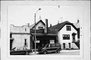 514 W LINCOLN AVE, a Twentieth Century Commercial retail building, built in Milwaukee, Wisconsin in 1920.