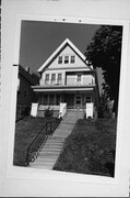 2855-57 S LINEBARGER TERR., a Front Gabled duplex, built in Milwaukee, Wisconsin in 1915.