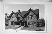 2826 E LINNWOOD AVE 2826 E LINNWOOD AVE, a English Revival Styles house, built in Milwaukee, Wisconsin in 1904.
