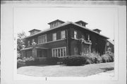3007 E LINNWOOD AVE 3007 E LINNWOOD AVE, a Prairie School house, built in Milwaukee, Wisconsin in 1911.
