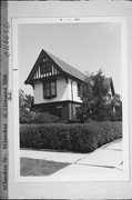 3008 E LINNWOOD AVE, a English Revival Styles house, built in Milwaukee, Wisconsin in 1909.