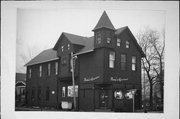 400 E LLOYD ST, a Queen Anne tavern/bar, built in Milwaukee, Wisconsin in 1895.