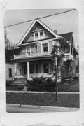 1107-1109 SHERMAN AVE, a Queen Anne house, built in Madison, Wisconsin in 1911.