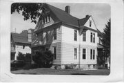 1209 RUTLEDGE ST, a Queen Anne rectory/parsonage, built in Madison, Wisconsin in 1891.