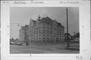 1210 W MINERAL ST, a Romanesque Revival school – elem/middle/jr high/high, built in Milwaukee, Wisconsin in 1890.