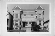 1022-24 E PEARSON ST, a Queen Anne apartment/condominium, built in Milwaukee, Wisconsin in 1890.