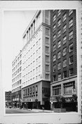 730 N PLANKINTON AVE, a Neoclassical/Beaux Arts large retail building, built in Milwaukee, Wisconsin in 1915.