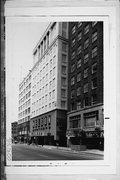 730 N PLANKINTON AVE, a Neoclassical/Beaux Arts large retail building, built in Milwaukee, Wisconsin in 1915.